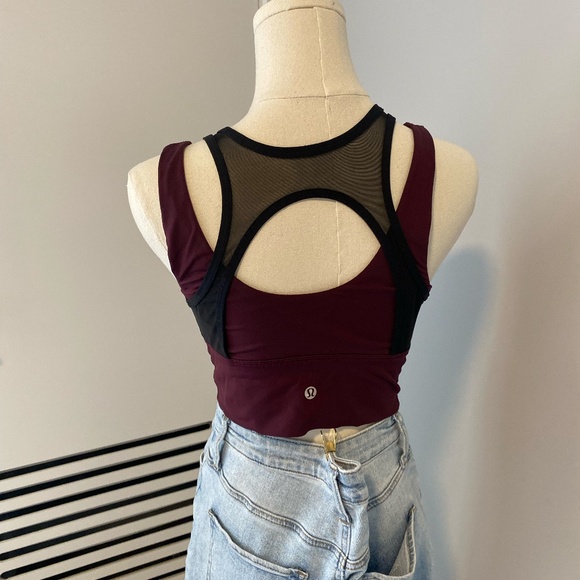 lululemon athletica Black and Burgundy Mesh Crop Top - Picture 4 of 6
